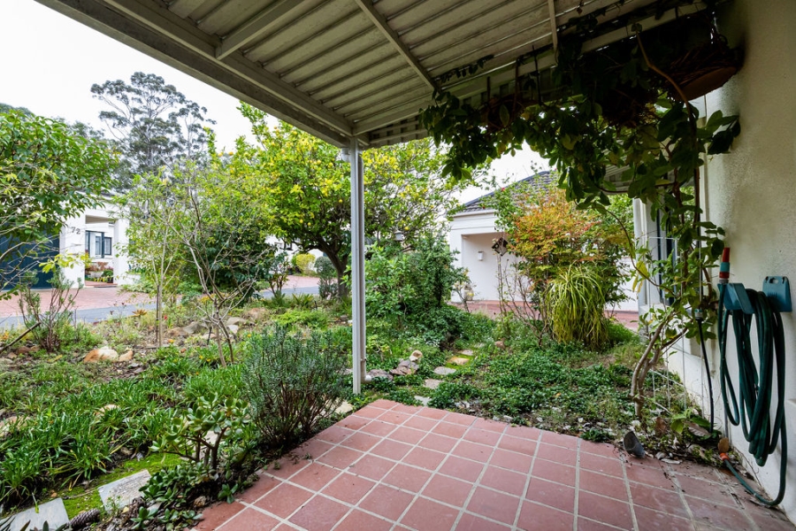 To Let 3 Bedroom Property for Rent in Onder Papegaaiberg Western Cape